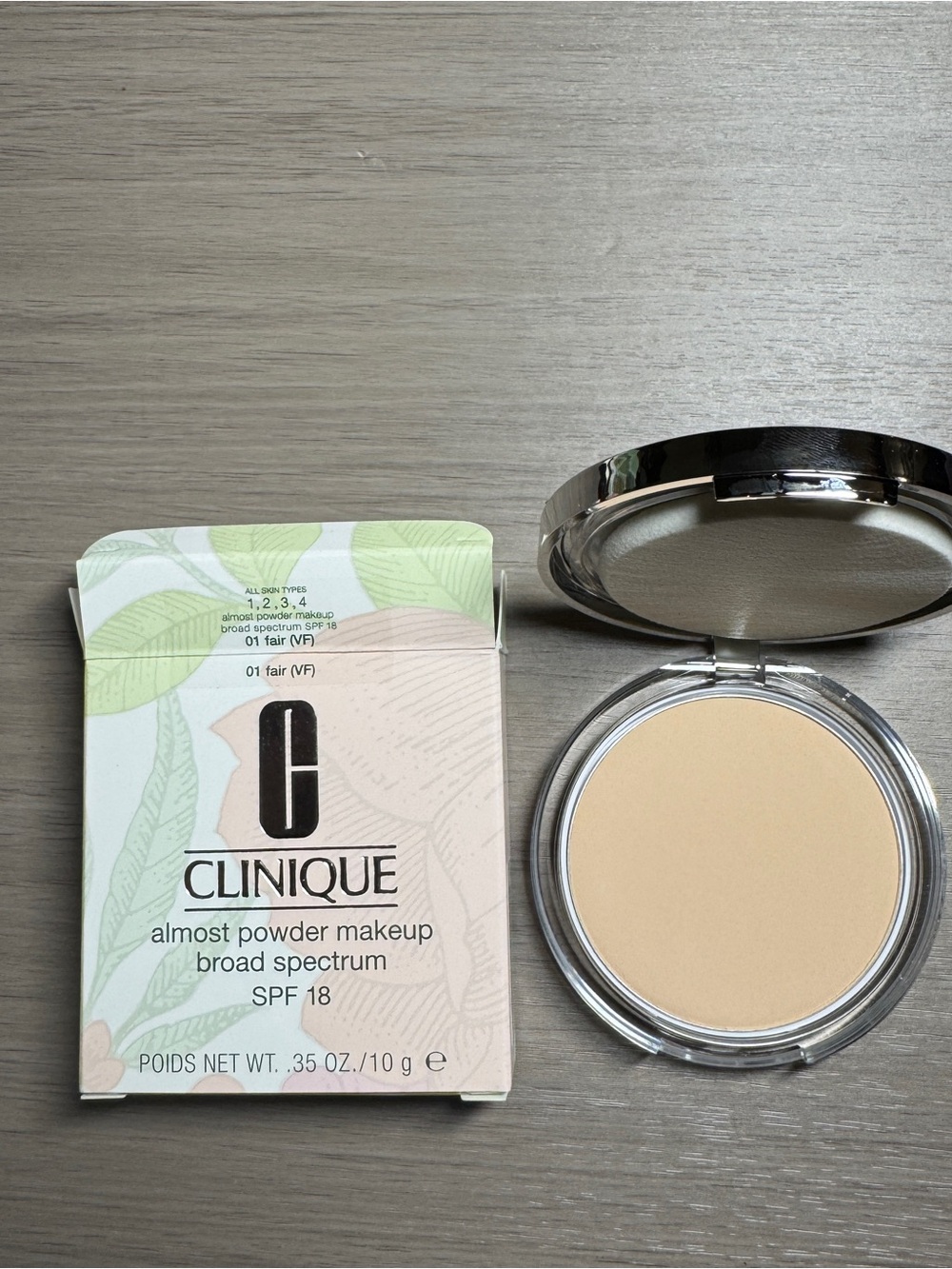 Clinique Almost Powder Makeup Foundation 01 Fair SPF18